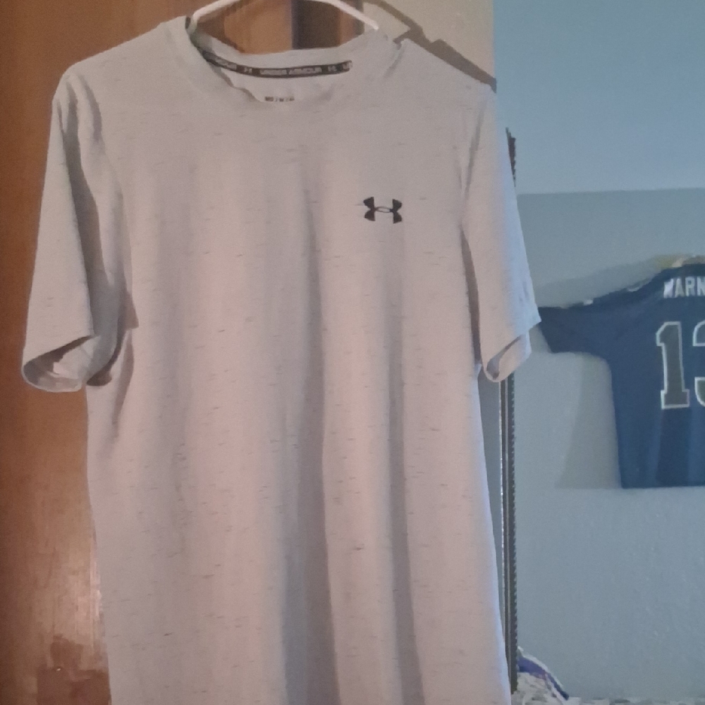 Under Armour Silver Gray Performance Tee